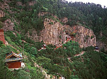 《星空》配音演员受“主机战争”困扰：索粉自重